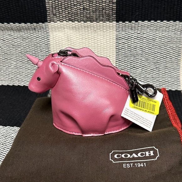 NWT Coach 1941 Uni Unicorn coin case wallet key fob keychain pearl pink coin bag - Picture 1 of 7